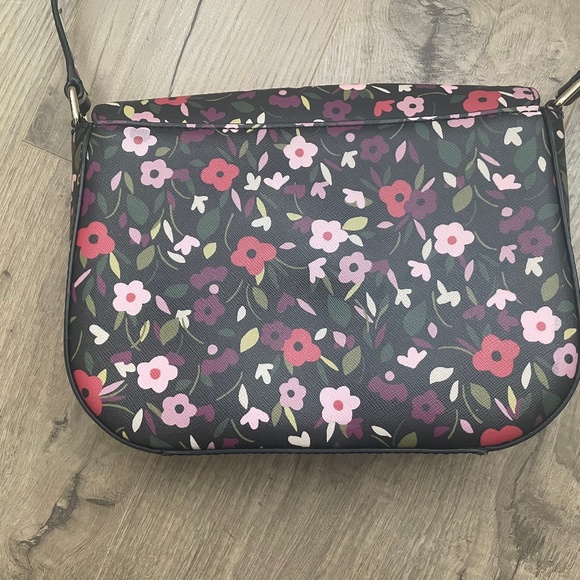 Kate Spade Crossbody - Picture 2 of 4
